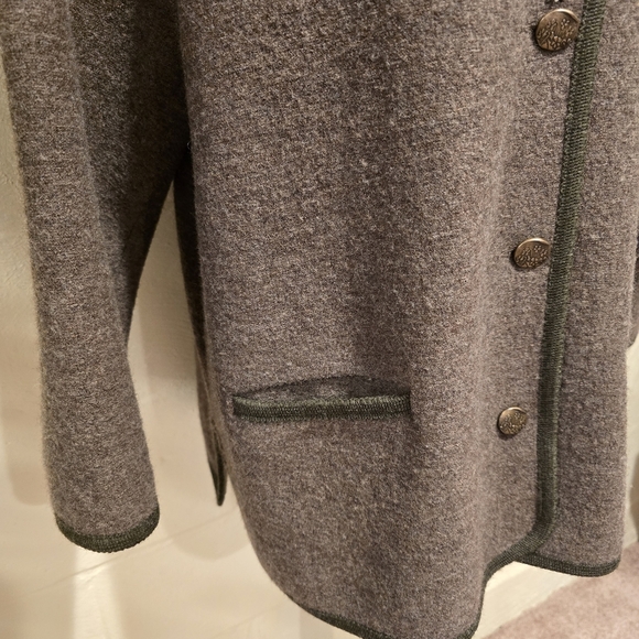 Vintage BOOS Pure New Wool Jacket With Edelweiss Embroidery Brown Size 46. - Picture 7 of 16